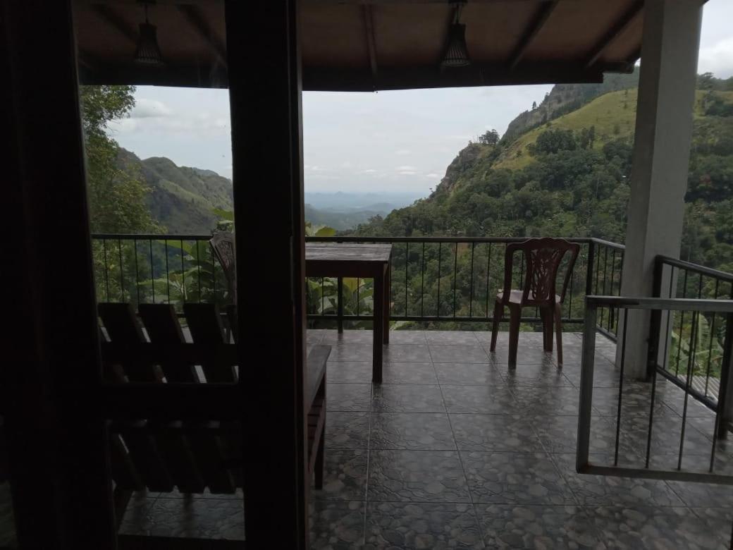 Divine View Homestay Элла Экстерьер фото